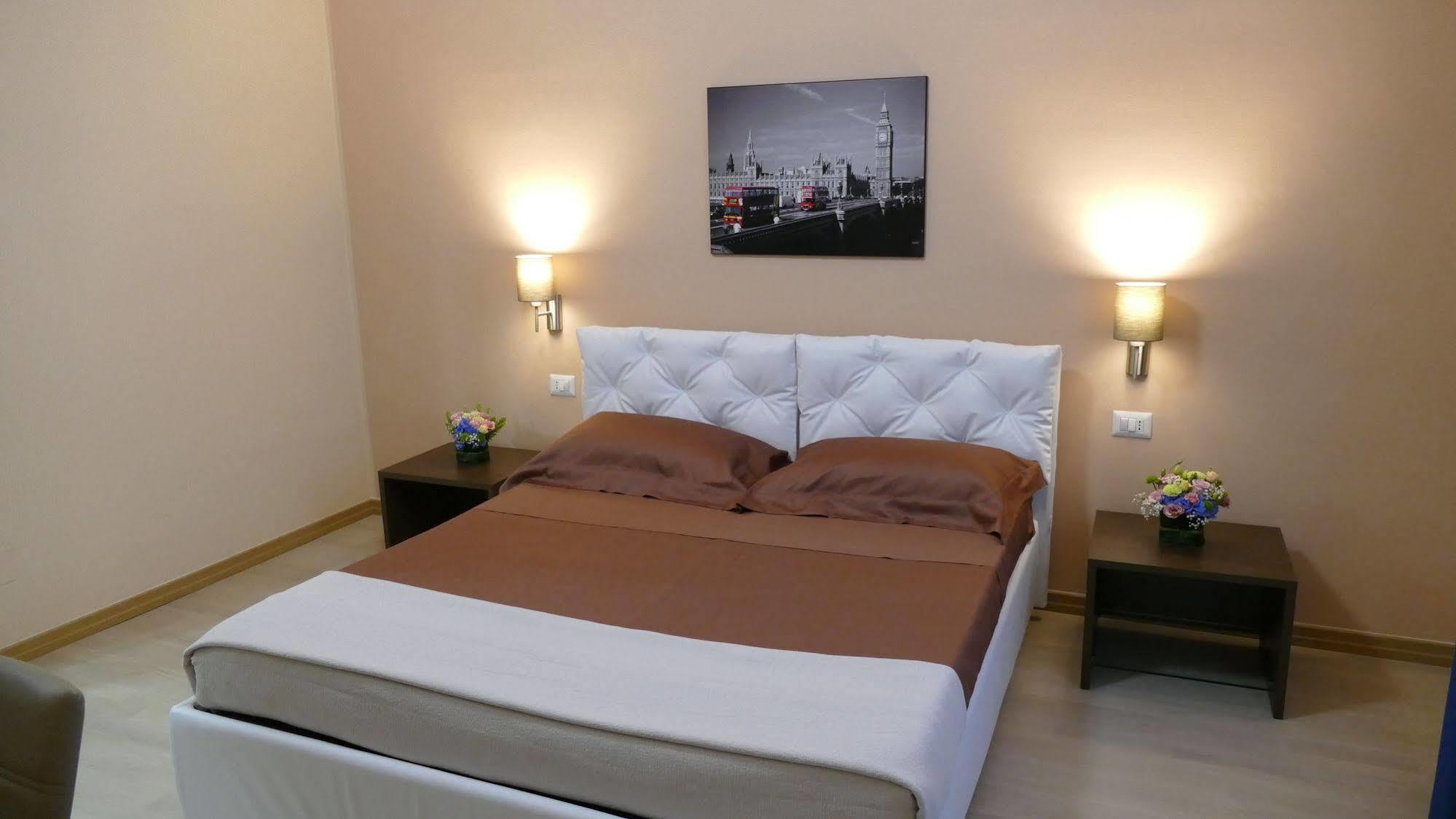Cairoli Exclusive Rooms & Suite Brindisi Dış mekan fotoğraf