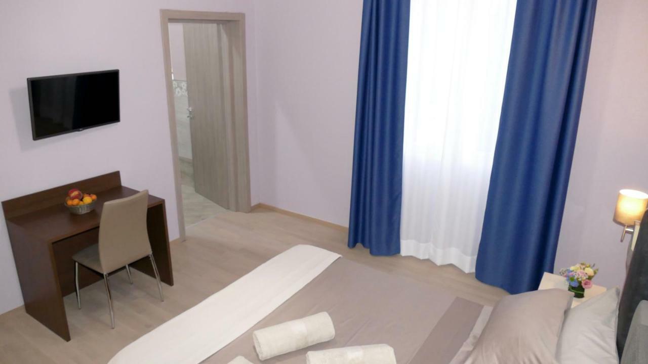 Cairoli Exclusive Rooms & Suite Brindisi Dış mekan fotoğraf