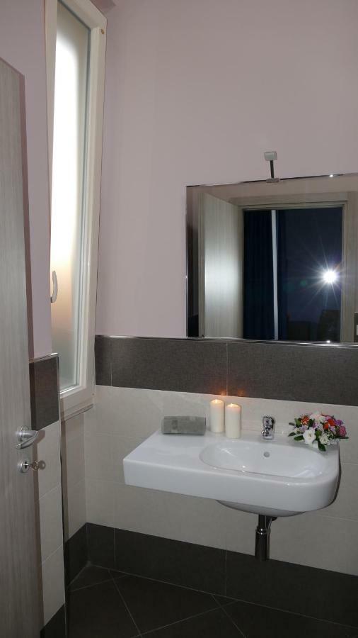 Cairoli Exclusive Rooms & Suite Brindisi Dış mekan fotoğraf